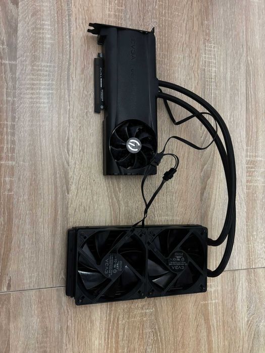 Karta graficzna EVGA GeForce RTX 3080 Ti XC3 Ultra Hybrid Gaming 12 GB