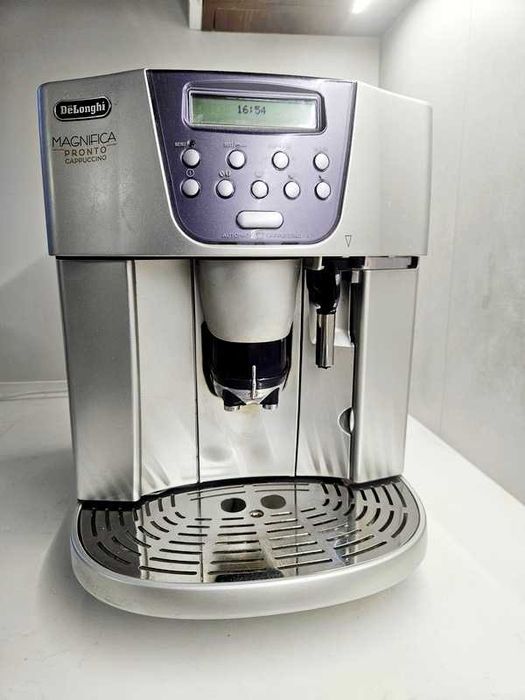 Express do kawy DeLonghi Magnifica