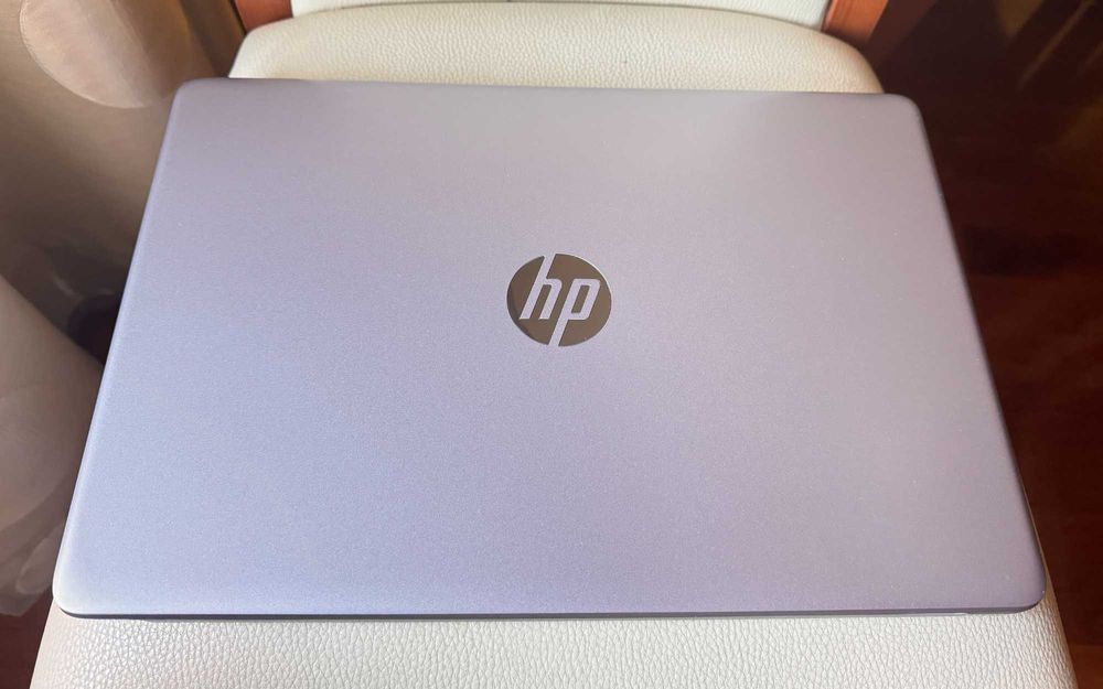 HP 250 G9 c/Novo c/Ecran 15.6"FHD/i5-1235 c/10 Cores/16G Ram/Ssd 512Gb