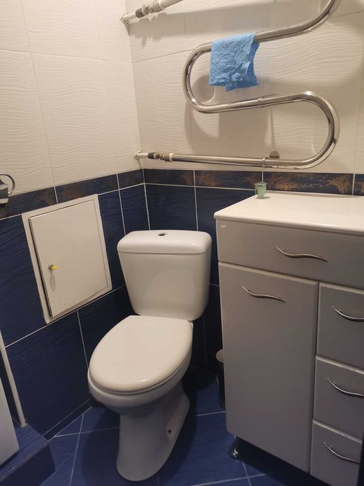 М."Лівобережна"-15 хвилин автобусом. Оренда 3-х кімнатної квартири.