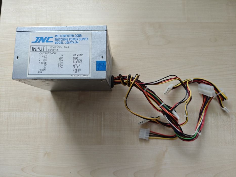 Блок живлення JNC 300ATX-P4 та Delux KYP-450 ATX