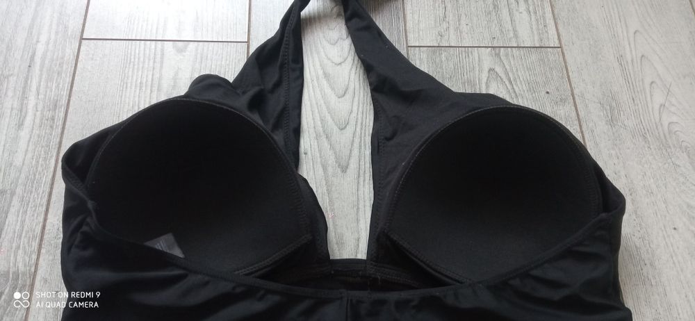 Czarny jednoczęściowy strój kąpielowy Yours r. 50/52