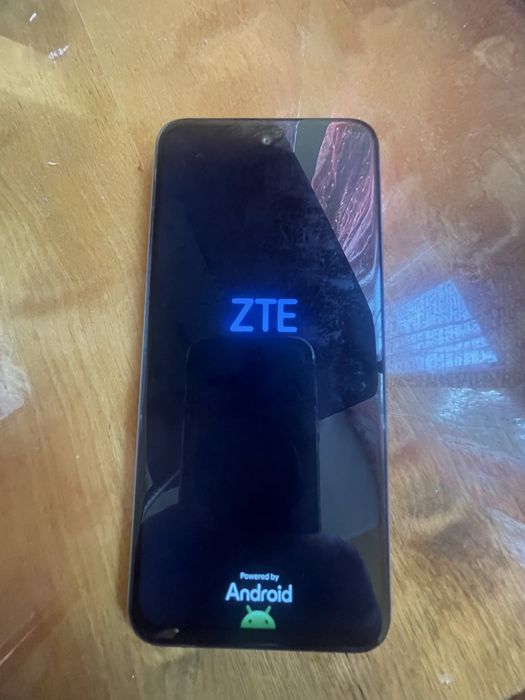 ZTE Blade V70 8/256.