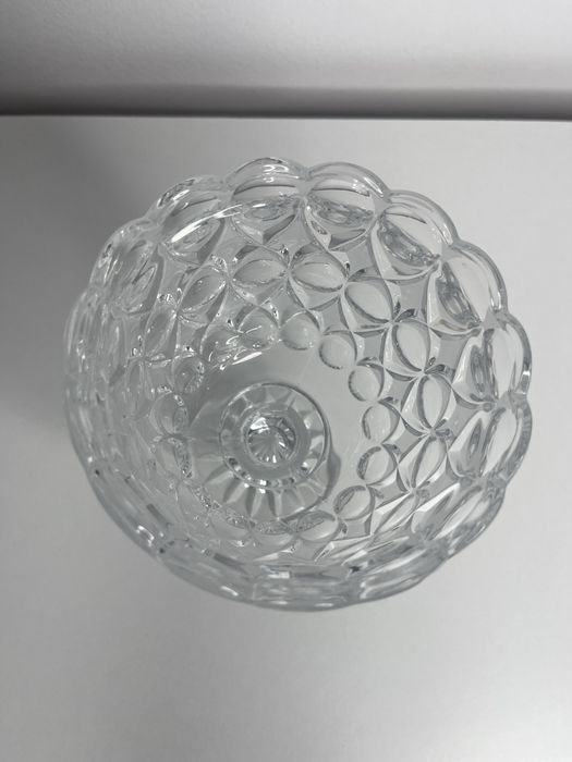 Ozdobne szkło prasowane