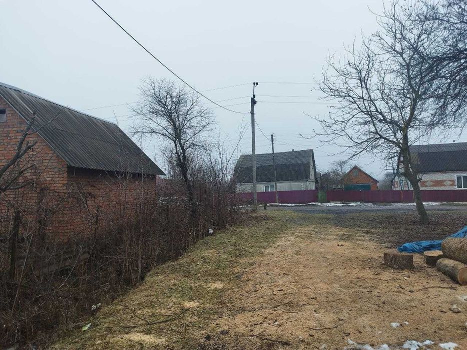 Земельна ділянка під забудову з гаражем н