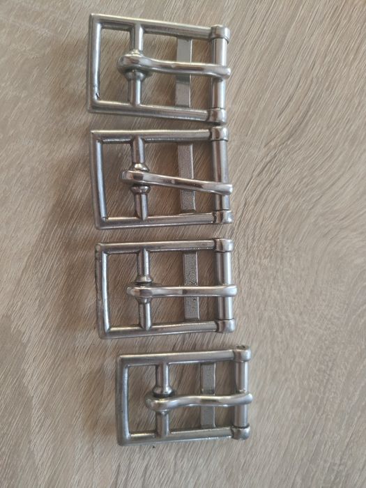 4 KLAMRA DO POPRĘGU - szerokość 25/26 mm