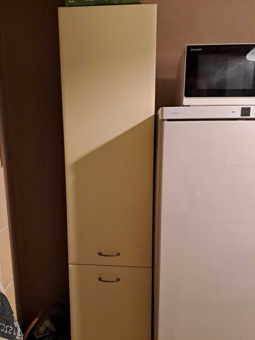 Szafki kuchenne wiszące BRW