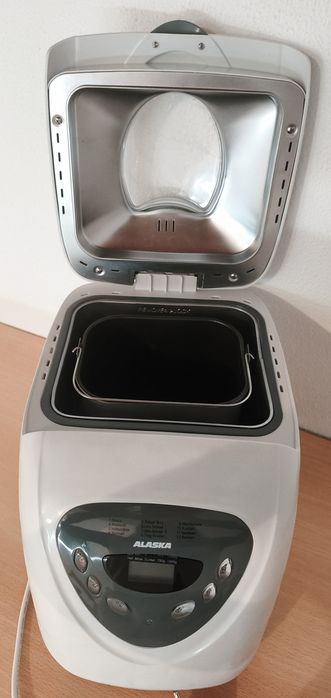Máquina de Fazer Pão Alaska BM 2600