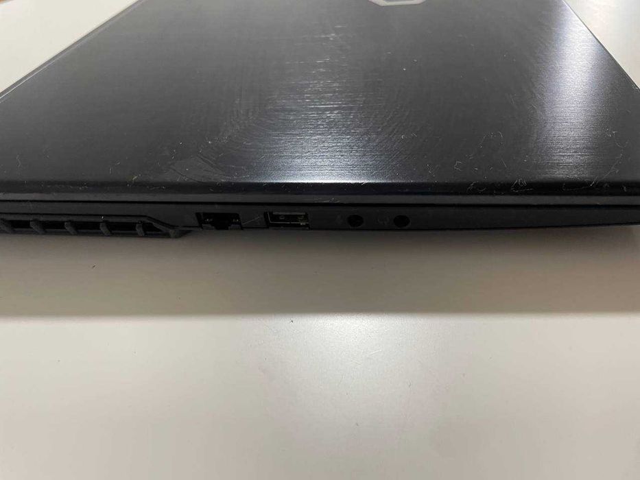Ігровий ноутбук Tracer III-XTREME-17R i7-9750H/16g DDR4/1TB SSD/RTX 2070 8GB