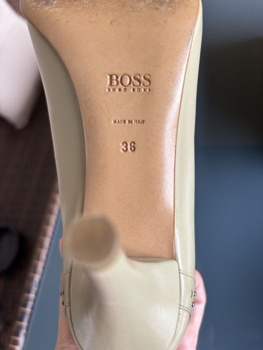 Hugo Boss na szpilce rozm 36
