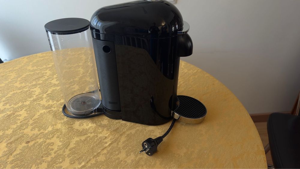 Máquina Vertuo Plus
