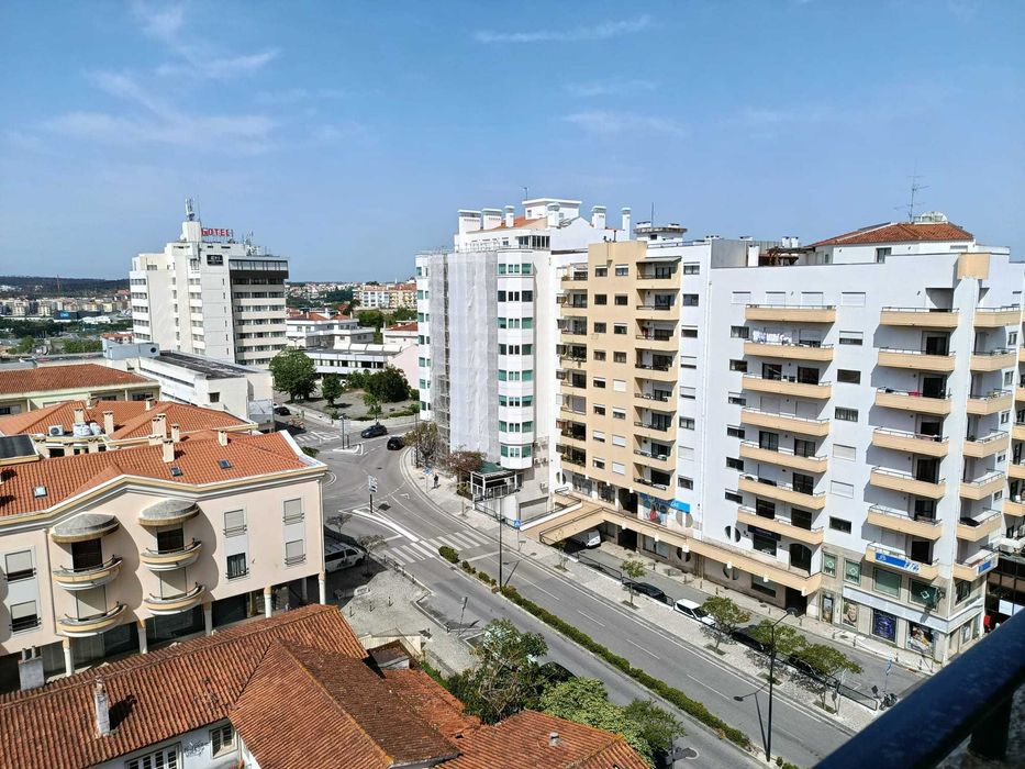 T2 na Av. Marquês Pombal - Leiria