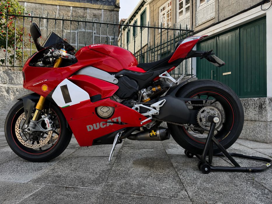 Ducati Panigale V4S