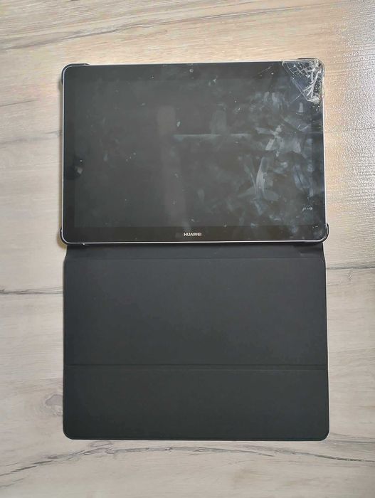 Tablet Huawei +obudowa