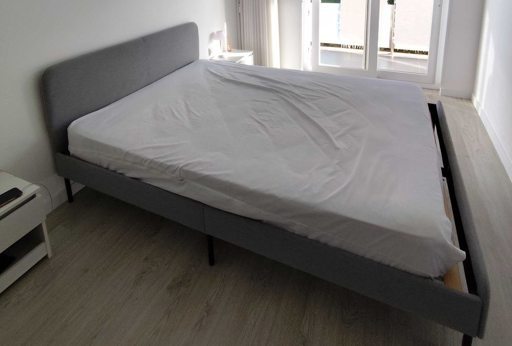 Cama de Casal (como nova)