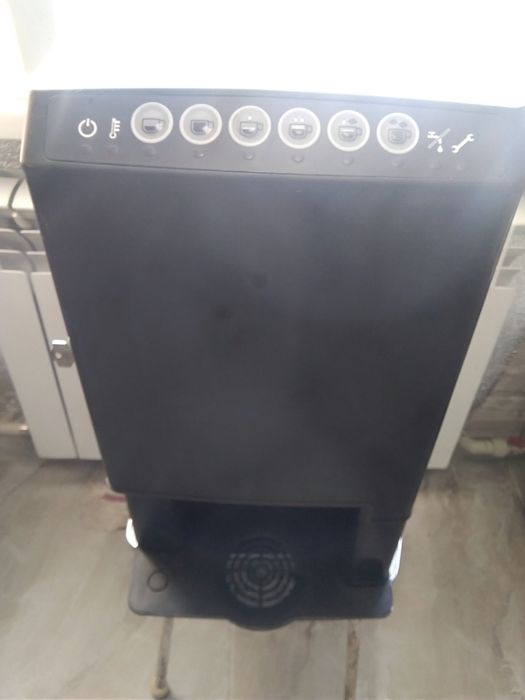 Продам кофемашину Rheavendors mini