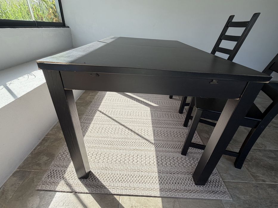 Mesa de jantar extensivel - madeira escura