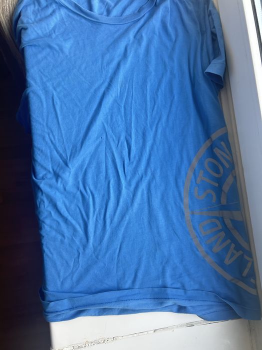 Футболкп stone island