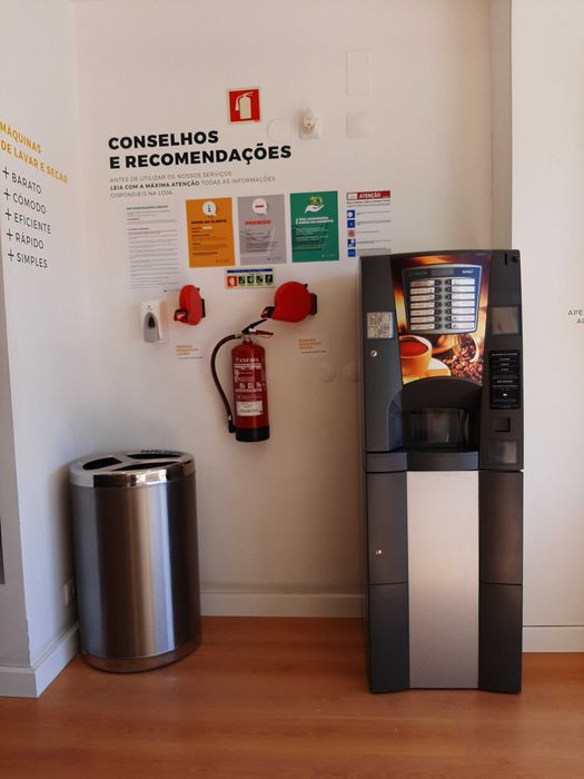 VENDING - Máquinas NECTA (Garantia 12 meses)