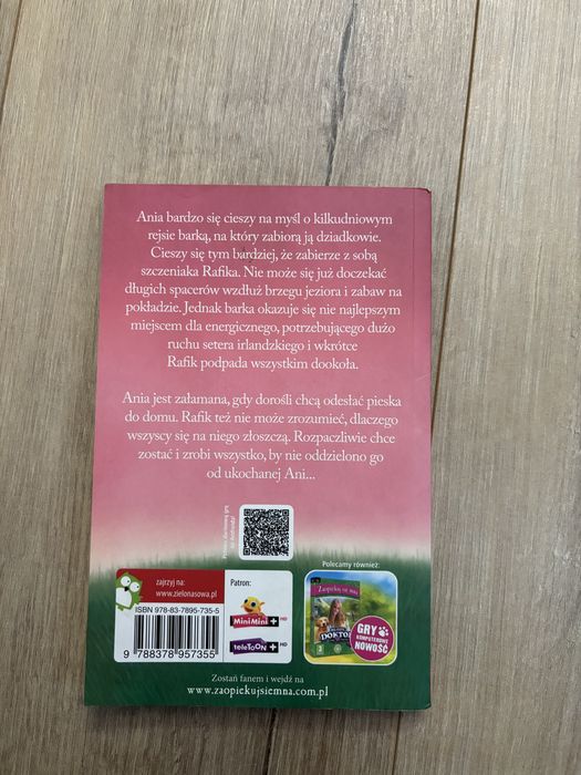 Rafik został sam, Kora jest samotna, Holly Webb