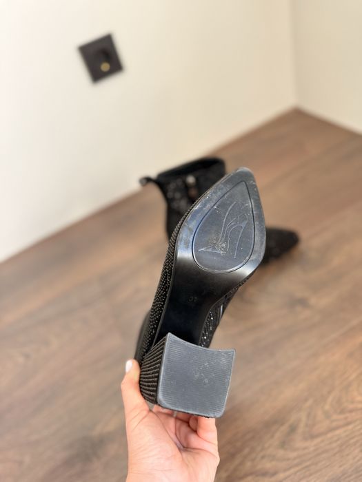 Ботильйони чорні на каблуку