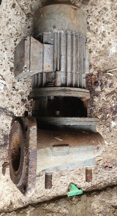 Pompa z silnikiem elektrycznym