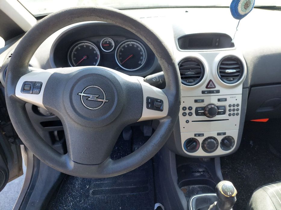 Para peças OPEL Corsa D