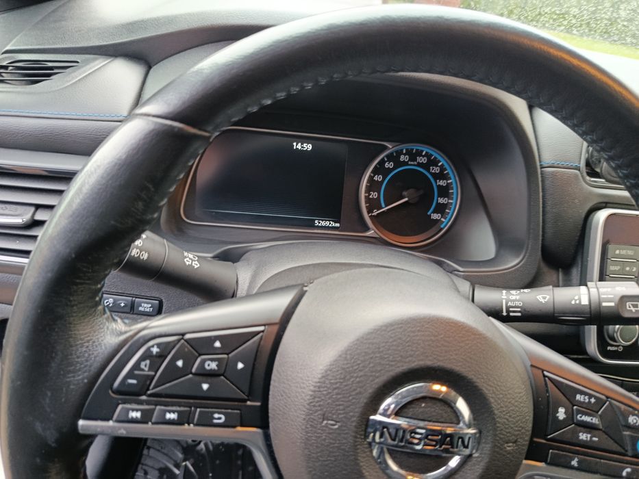 Nissan leaf  2020 40квт