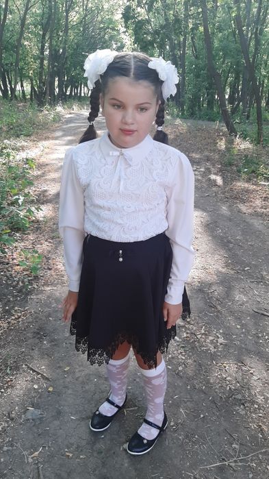 Блузка и юбка в новом состоянии