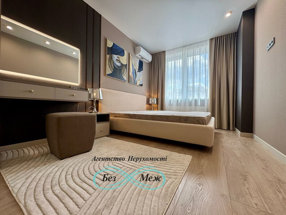 Дизайнерська нова 2к квартира Софія Резиденс