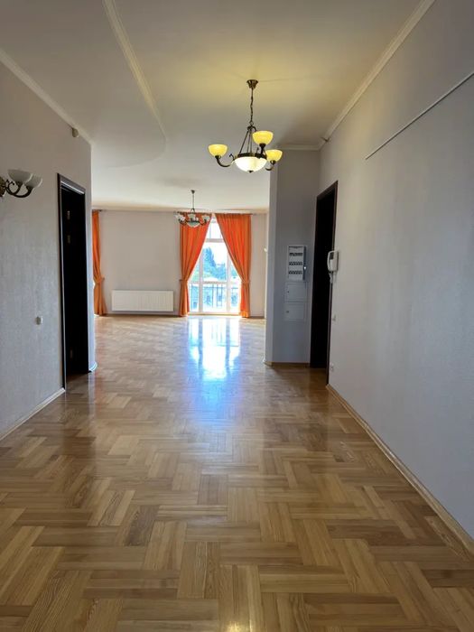 Оренда 3к квартири, вул. Ірининська, 5/24, ст.м. Майдан незалежності