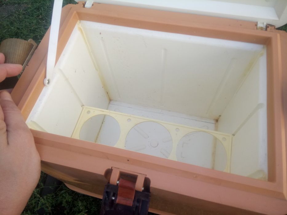 Рибацький ящик сундук для рибака термос Комфорт