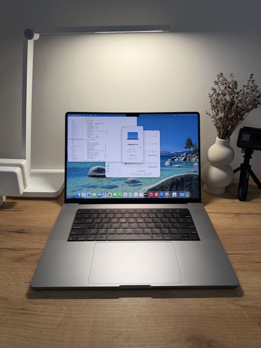 MacBook Pro 16 2021 M1 MAX 64GB RAM 1TB SSD