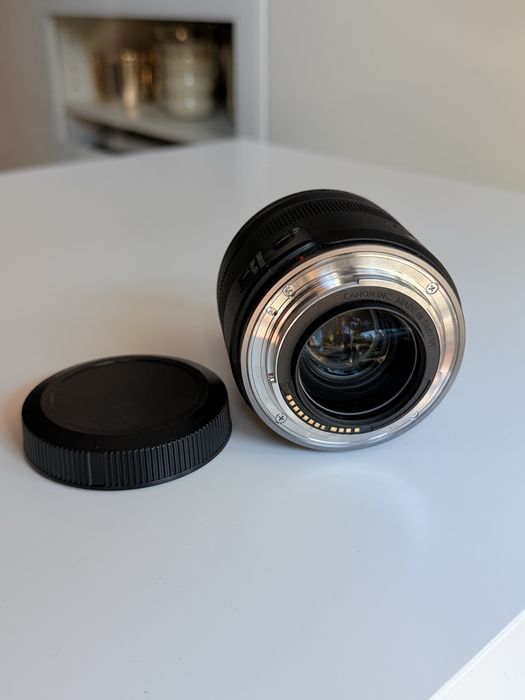 Canon RF 35 mm F1.8 Macro IS STM – jak nowy, stan 11/10