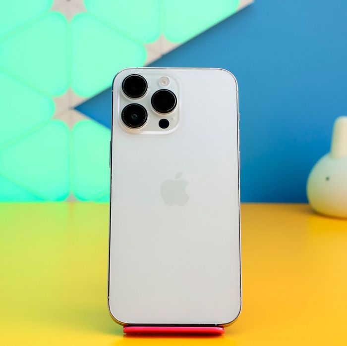 Смартфон Apple iPhone 14 Pro Max 256GB Silver (170297) Б/У З ГАРАНТІЄЮ