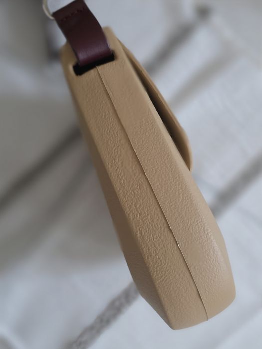 Obag Chese Caramel Brown Plain