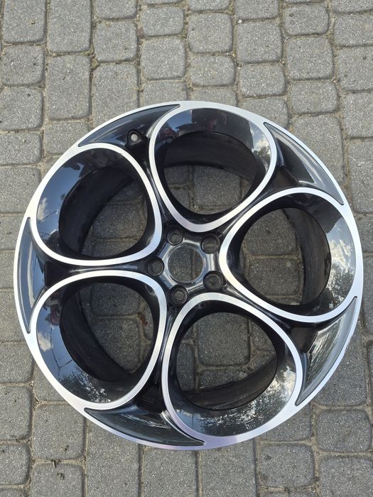 Felga aluminiowa Alfa Romeo Stelvio 20