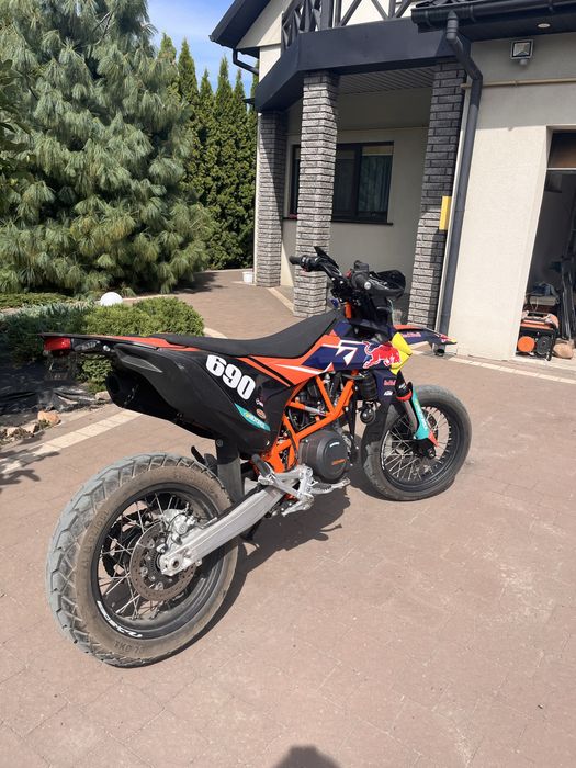 KTM SMC 690 2024 рік