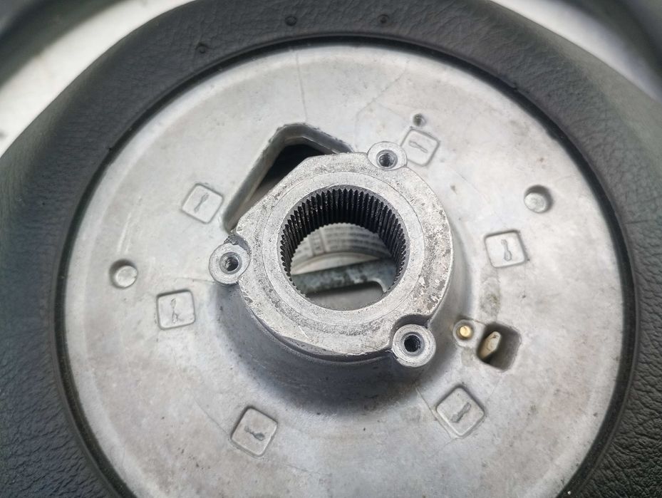 Kierownica multi 1 nabój przedlift serducho M Pakiet M3 M5 BMW E36/Z3/E39/E38 385mm