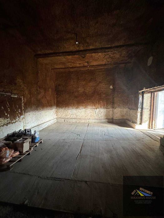 Cкладські приміщення, вул. Коломийська