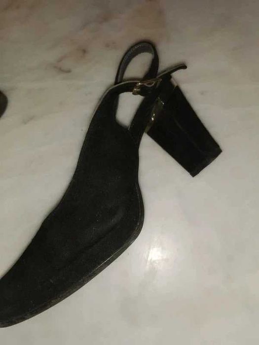 Sandálias em Camurça pretas Tamanho 38