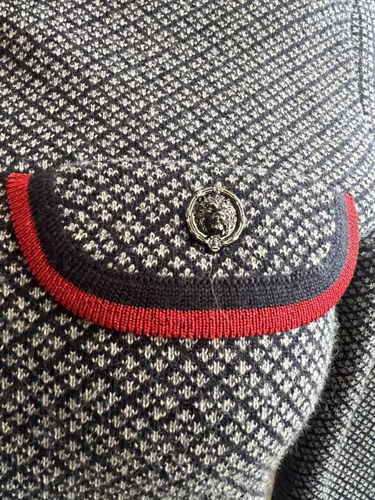 Casaco chanel Lion of Porches