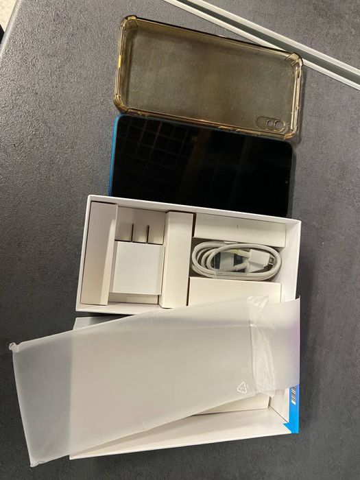 Продам телефон Xiaomi redmi 9A 4/64 в ідеальному стані.