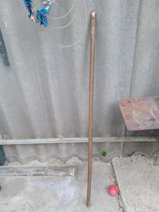 Лом строительный