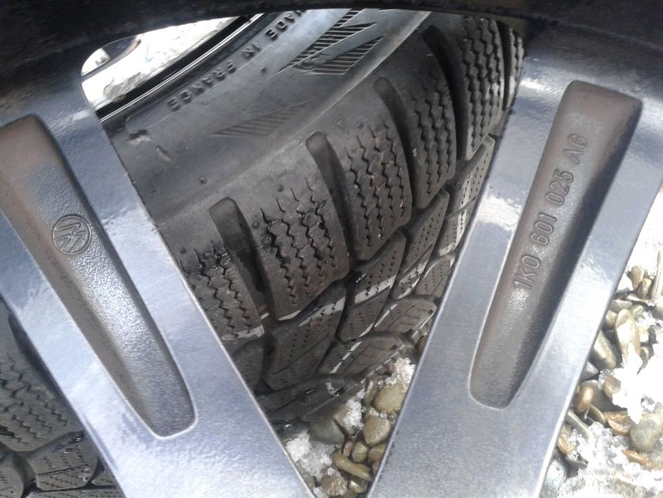 oryginalne r18 kola 5x112 mielec passat skoda superb octavia 225 40