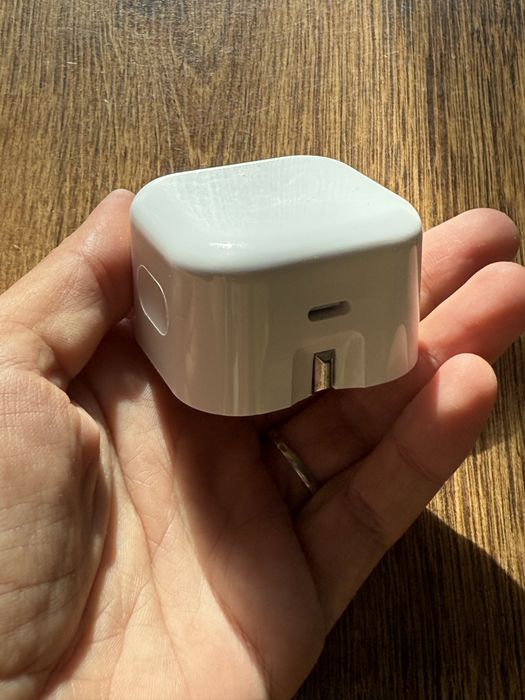 Мережевий зарядний пристрій Apple 20W USB-C Power Adapter