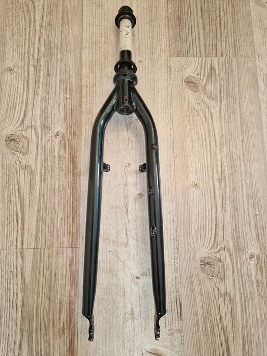 Widelec rowerowy przedni sztywny Gazelle pod koła 28 cali