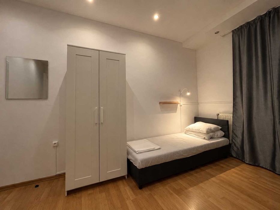 750 злотых месяц! Хостел Варшава! Hostel Pokoje z prywatną łazienką