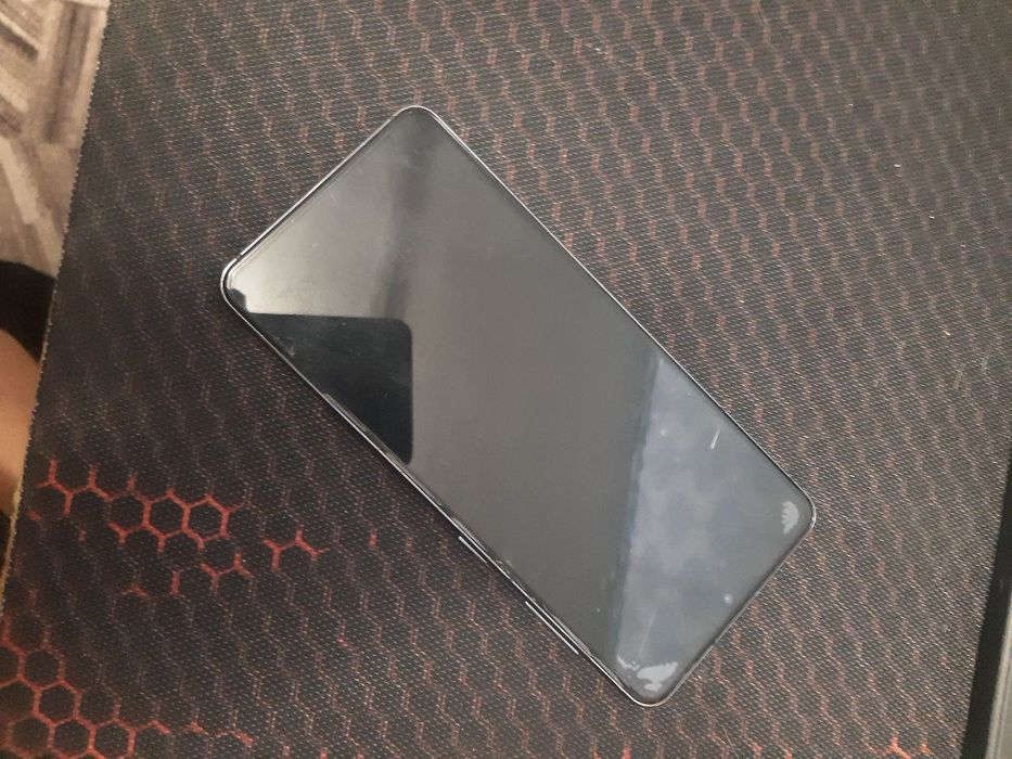 Самсунг с 21 8/128