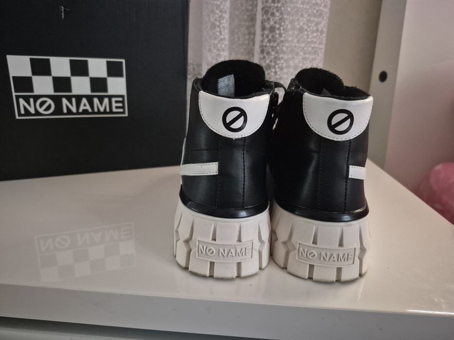 Демісезонні черевики NO NAME